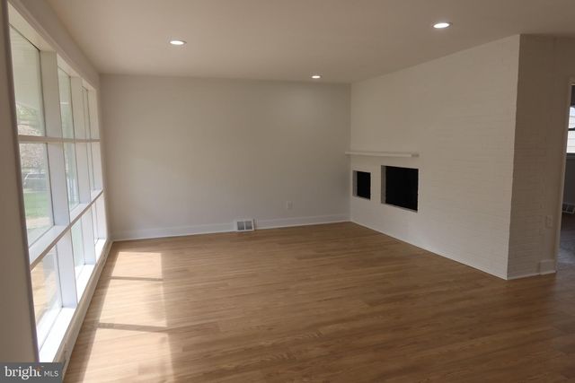 700 FRASER RD, Glenside, PA 19038