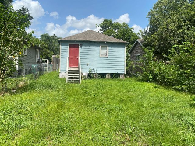 4601 Leffingwell Street B, Houston, TX 77026