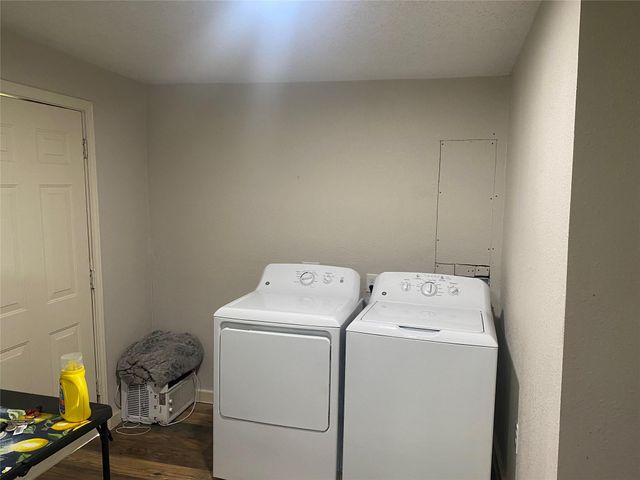4601 Leffingwell Street B, Houston, TX 77026