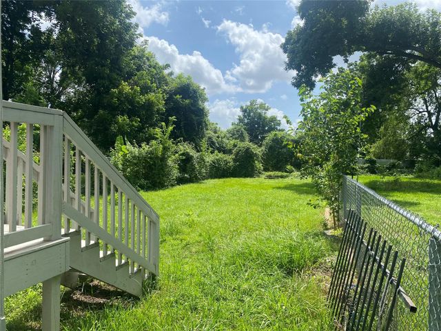 4601 Leffingwell Street B, Houston, TX 77026