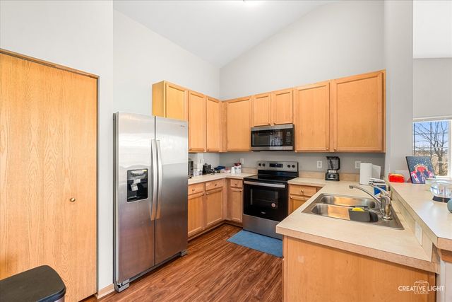 162 BERTRAM Drive I, Yorkville, IL 60560