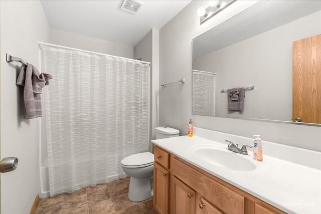 162 BERTRAM Drive I, Yorkville, IL 60560