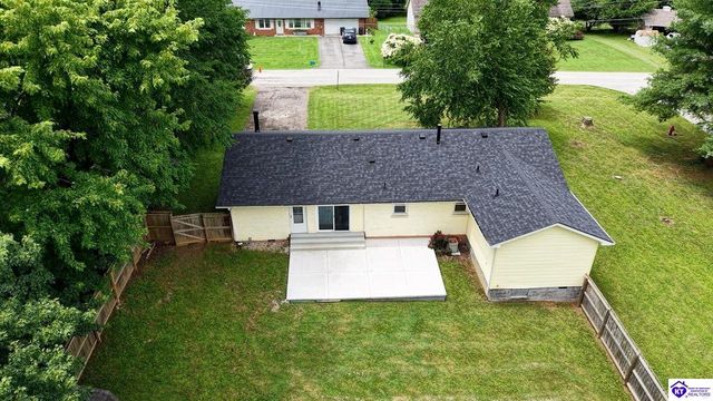 428 N Hillcrest Drive, Vine Grove, KY 40175