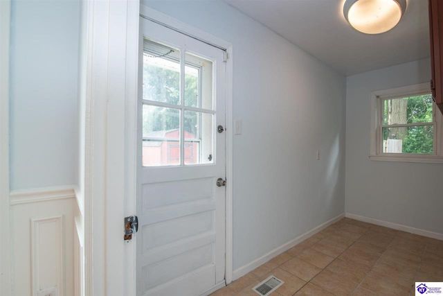 428 N Hillcrest Drive, Vine Grove, KY 40175
