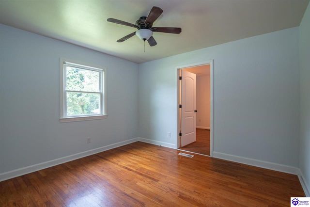 428 N Hillcrest Drive, Vine Grove, KY 40175