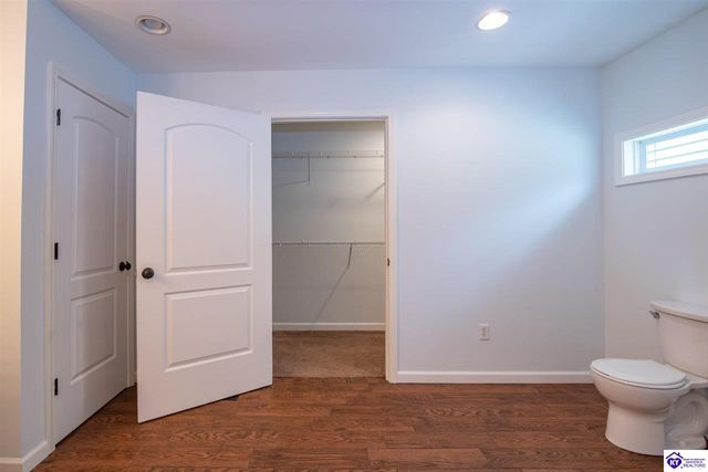 428 N Hillcrest Drive, Vine Grove, KY 40175