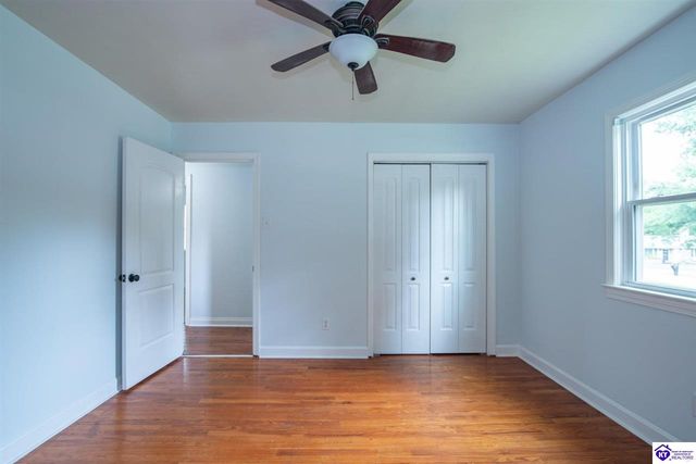 428 N Hillcrest Drive, Vine Grove, KY 40175