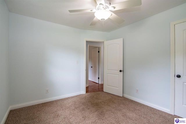 428 N Hillcrest Drive, Vine Grove, KY 40175