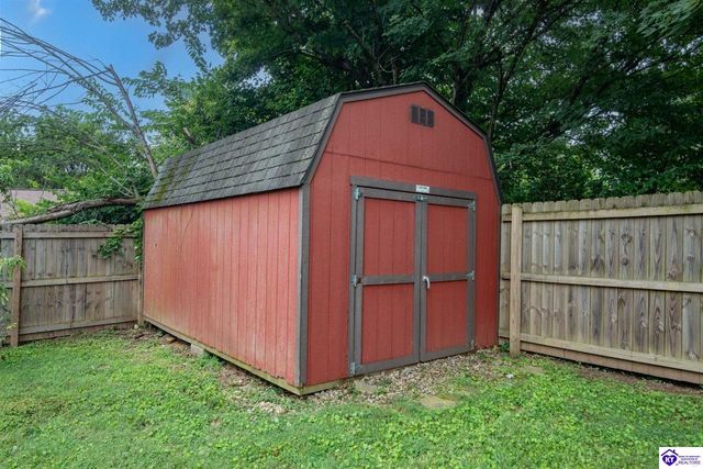 428 N Hillcrest Drive, Vine Grove, KY 40175