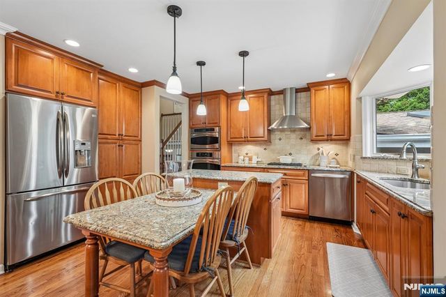 33 Maria Drive, Hillsdale, NJ 07642