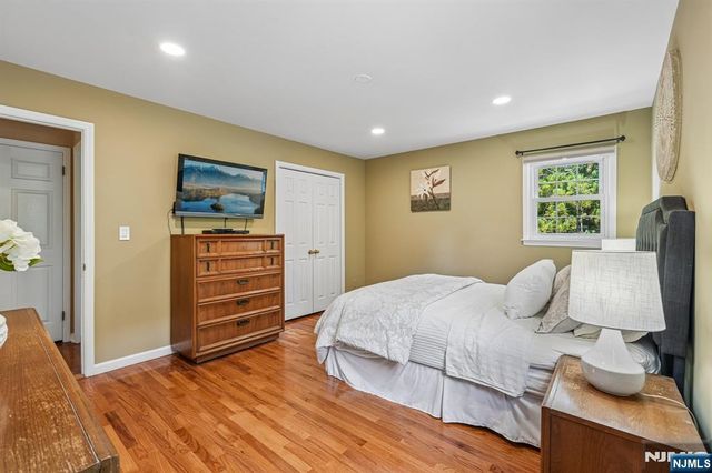 33 Maria Drive, Hillsdale, NJ 07642