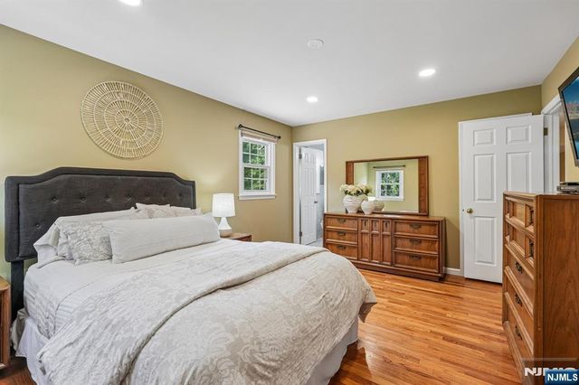33 Maria Drive, Hillsdale, NJ 07642