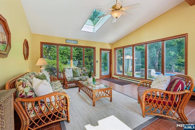 33 Maria Drive, Hillsdale, NJ 07642