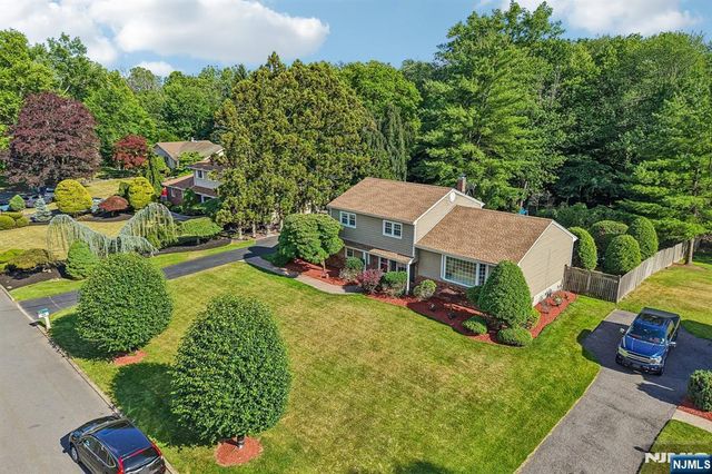 33 Maria Drive, Hillsdale, NJ 07642