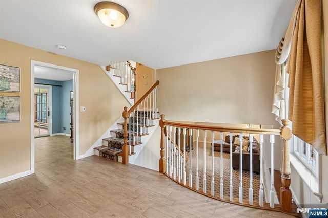 33 Maria Drive, Hillsdale, NJ 07642