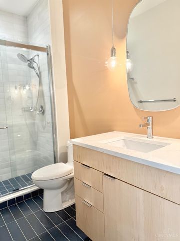 915 Vine Street, Cincinnati, OH 45202