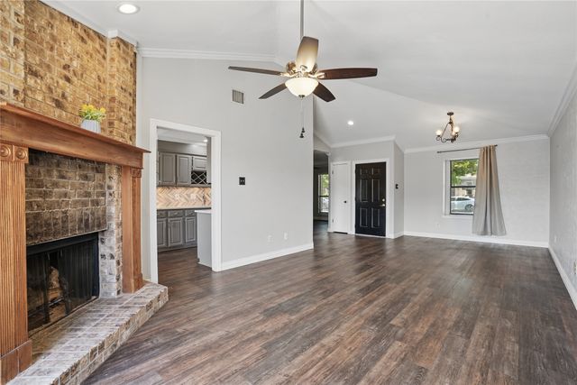 1714 Canterbury Lane, Lewisville, TX 75067