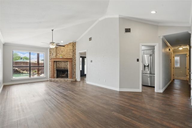 1714 Canterbury Lane, Lewisville, TX 75067