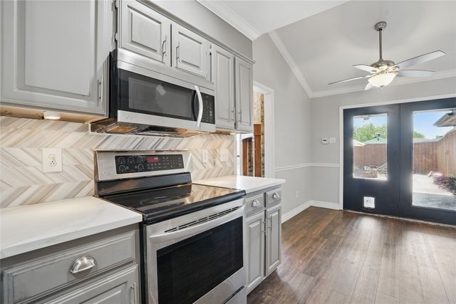 1714 Canterbury Lane, Lewisville, TX 75067