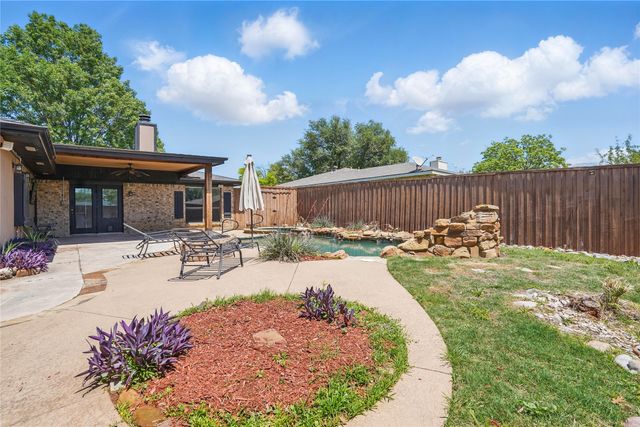 1714 Canterbury Lane, Lewisville, TX 75067