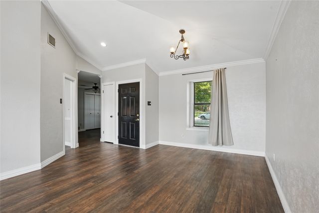 1714 Canterbury Lane, Lewisville, TX 75067