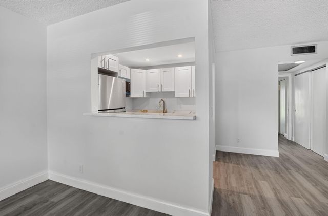 1038 Berkshire B, Deerfield Beach, FL 33442
