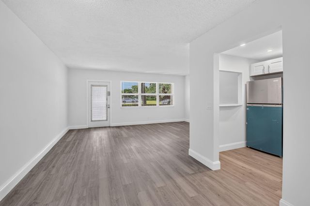1038 Berkshire B, Deerfield Beach, FL 33442