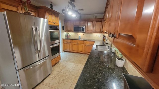 602 Fairview Parkway, Lafayette, LA 70508