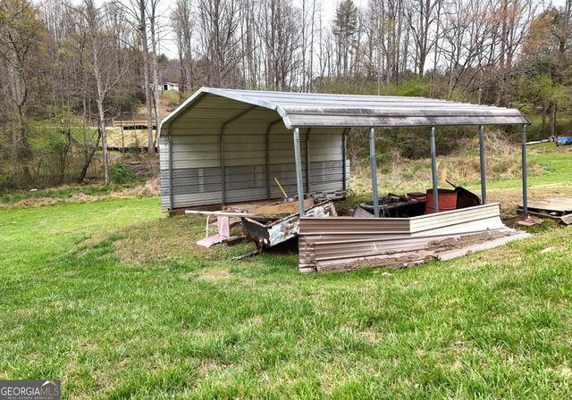 138 Paradise Lane, Blairsville, GA 30512