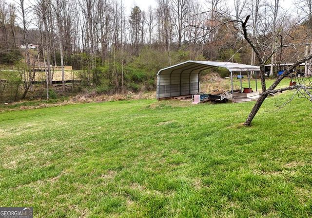 138 Paradise Lane, Blairsville, GA 30512