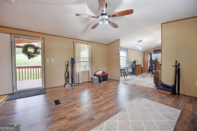 138 Paradise Lane, Blairsville, GA 30512