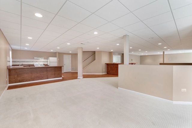 7 Chaco Court, South Barrington, IL 60010