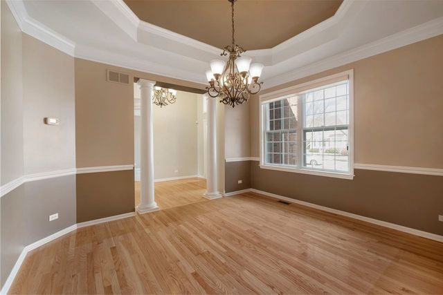 7 Chaco Court, South Barrington, IL 60010