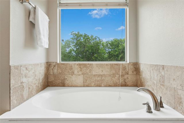 1713 Fort Grant DR, Round Rock, TX 78665