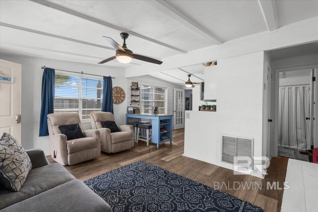 221 W 6th Avenue, Gulf Shores, AL 36542