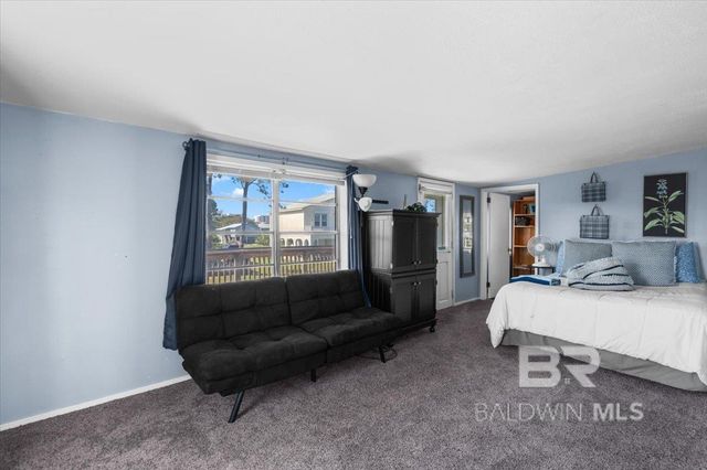 221 W 6th Avenue, Gulf Shores, AL 36542