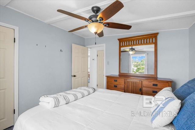 221 W 6th Avenue, Gulf Shores, AL 36542