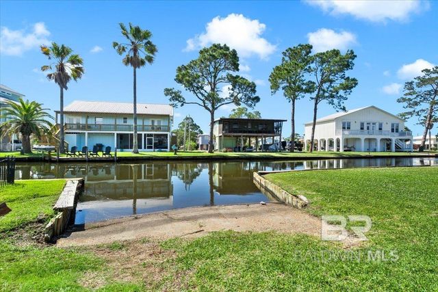 221 W 6th Avenue, Gulf Shores, AL 36542