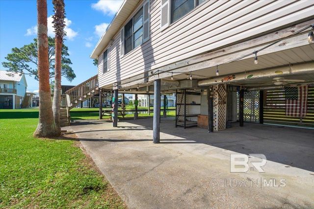 221 W 6th Avenue, Gulf Shores, AL 36542