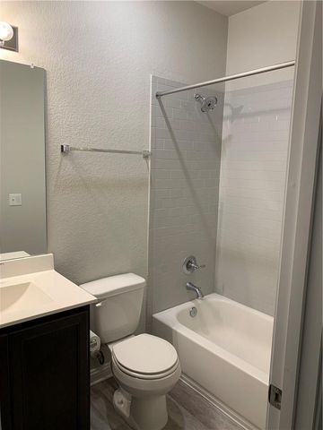 7702 Dylan DR, Austin, TX 78744