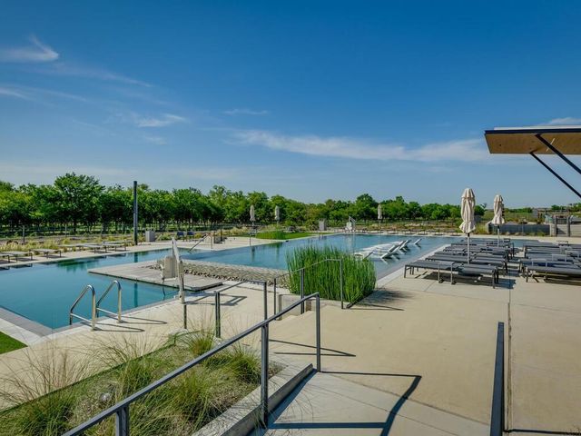 7702 Dylan DR, Austin, TX 78744