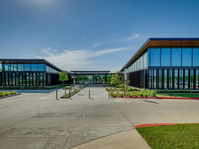 7702 Dylan DR, Austin, TX 78744