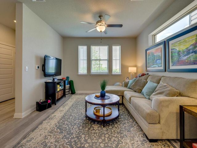 7702 Dylan DR, Austin, TX 78744
