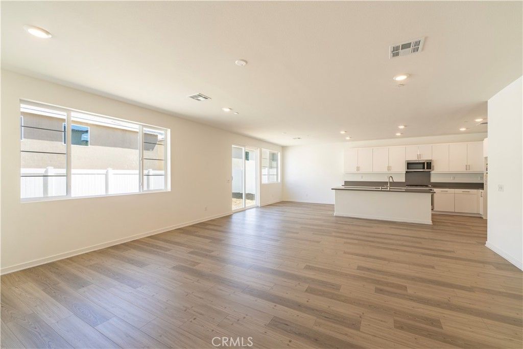 2840 Lake Mendoza Street, Rialto, CA 92377