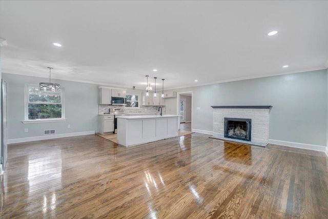 7372 Chester Drive, Roanoke, VA 24019