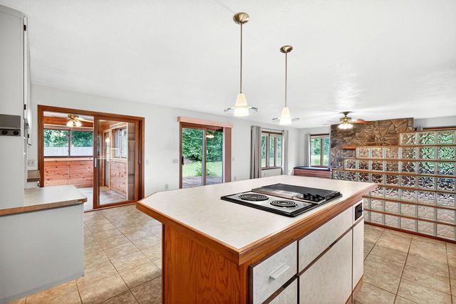 5205 MIDMOOR Road, Monona, WI 53716