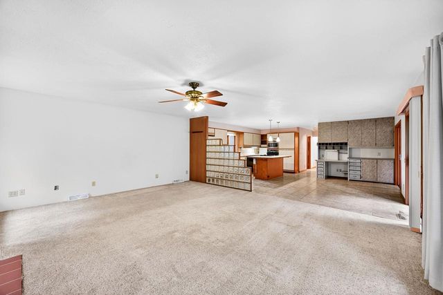 5205 MIDMOOR Road, Monona, WI 53716