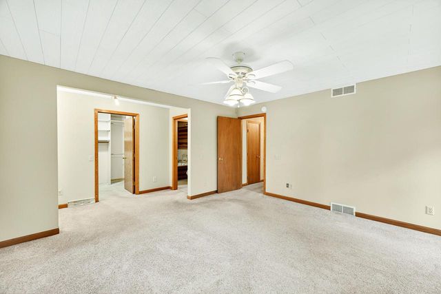 5205 MIDMOOR Road, Monona, WI 53716