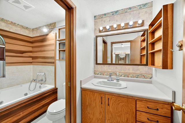 5205 MIDMOOR Road, Monona, WI 53716