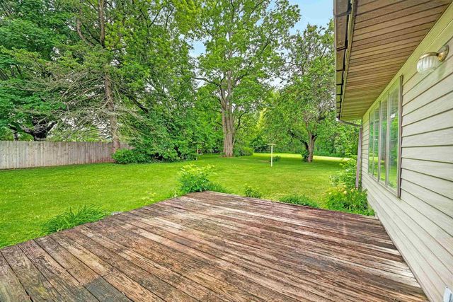 5205 MIDMOOR Road, Monona, WI 53716